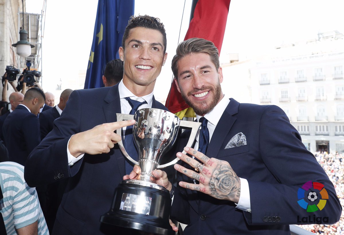 📸 Time to celebrate! 😎

<a href="/Cristiano/">Cristiano Ronaldo</a> 🏆 <a href="/SergioRamos/">Sergio Ramos</a>