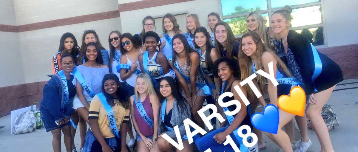 LOHSCheer's tweet photo. Excited to see all the great things you'll accomplish next year ladies!#VAR#JV#newmascotgabbythegrizzly#🎀2toe! https://t.co/AKU9bxXRXw