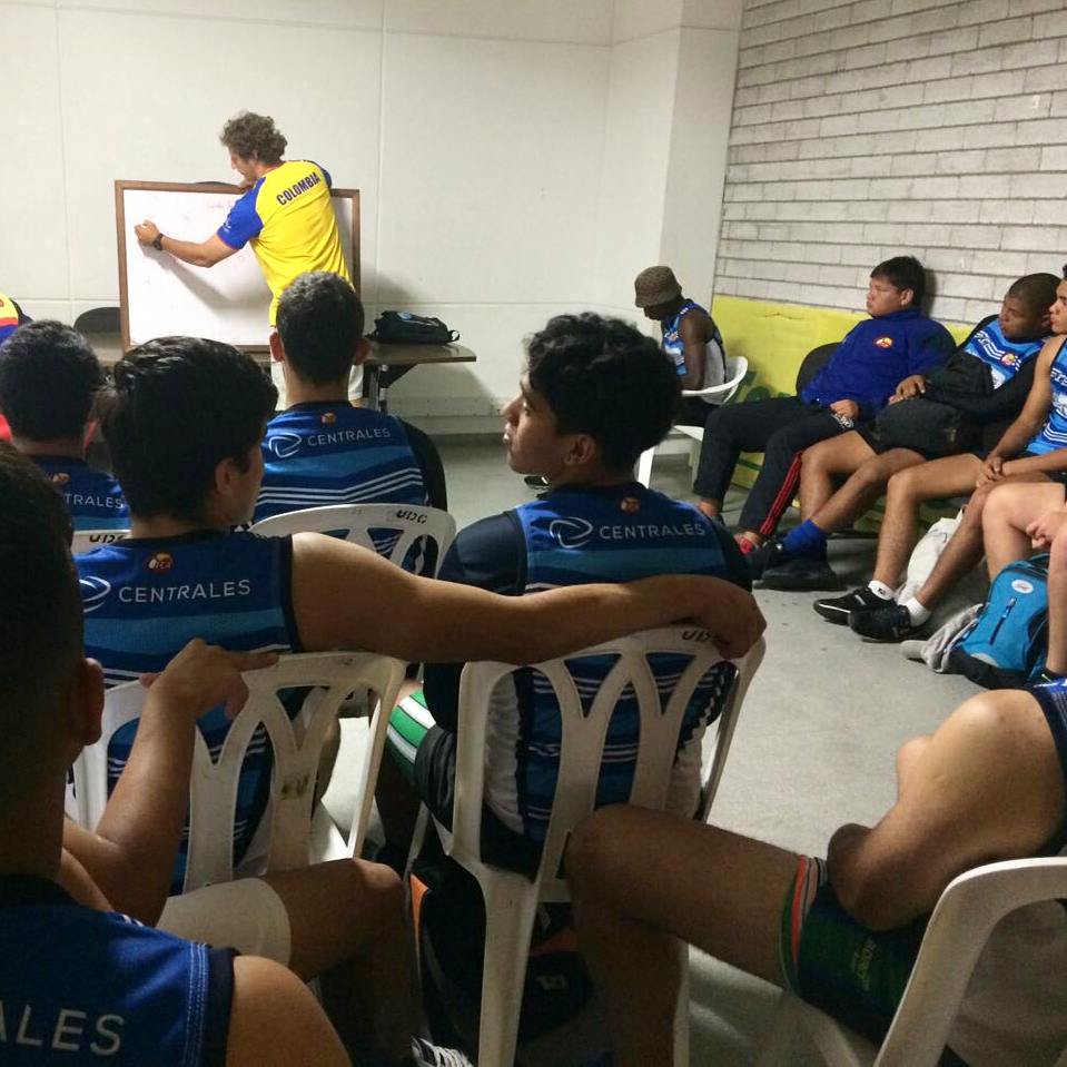 ColombiaRugby's tweet photo. Los #Tucanes siguen con su preparación para el Sudamericano #JuvenilB. Hoy en la tarea de difundir el sueño por ascender a la A. https://t.co/HxErnn8ug0