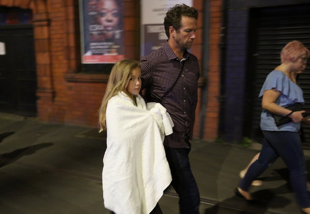 latimes's tweet photo. Many of the concert’s attendees were girls and young women who had come to see one of the world’s biggest pop stars https://t.co/36JLwoHXNQ https://t.co/JVdnt9CSHj