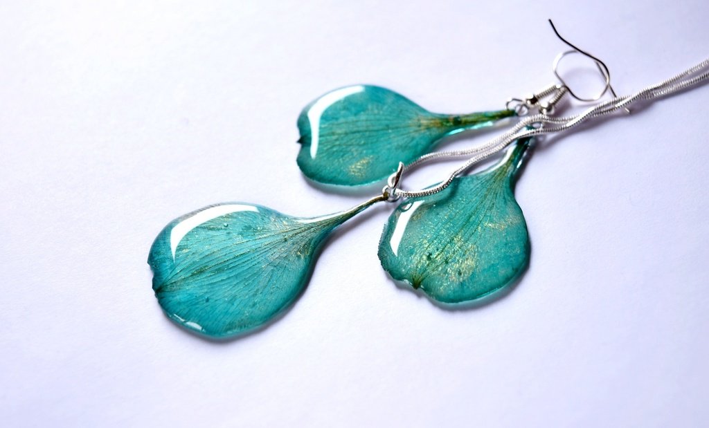 Vera_Ore's tweet photo. Ocean drops

#realflower #Ocean #water #earrings #Flower #resinearring #Navy #jewelry, #Aqua #blueearring #Blue #S… https://t.co/YV2A22o7Xh https://t.co/eqeDIxXeBC
