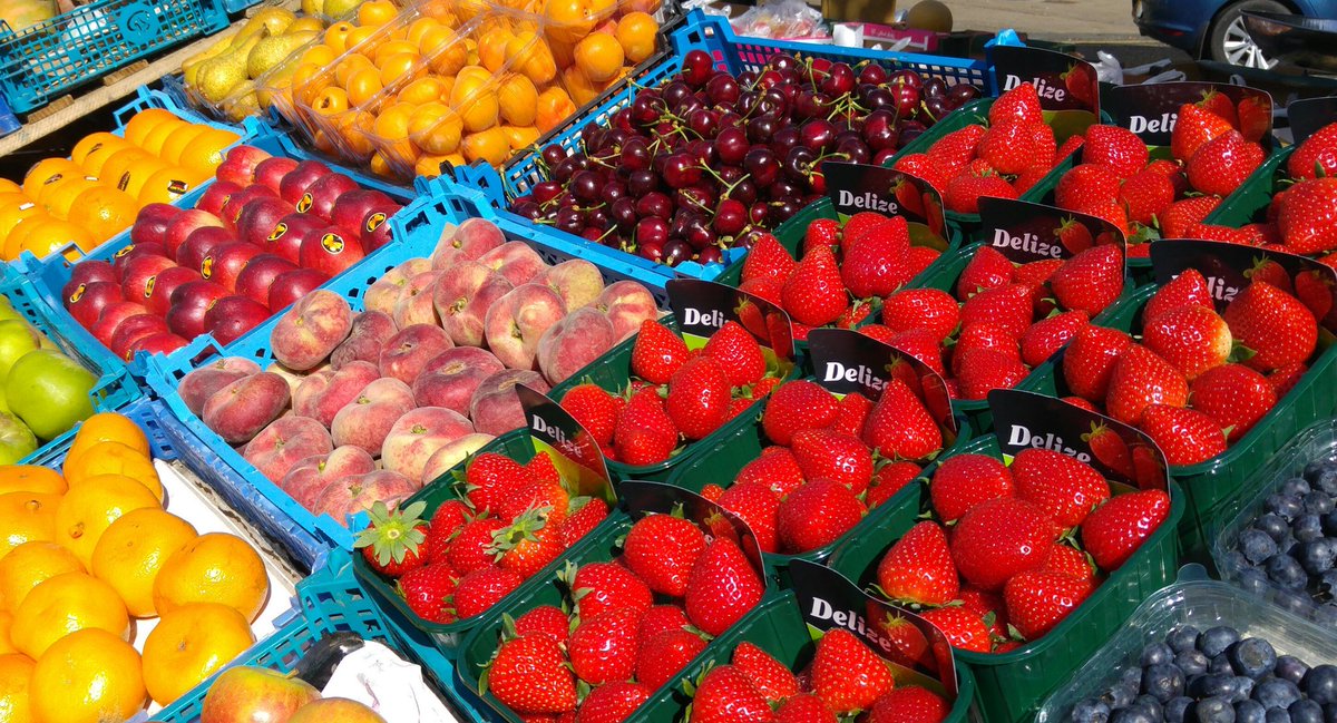 Amazing fruit n veg at #hexham market today! Have these Strawbs in your crepe. <a href="/HexhamCommunity/">Hexham Community</a> <a href="/HexhamAbbey/">Hexham Abbey</a> <a href="/hexhamcourant/">Hexham Courant</a> <a href="/OxfamHexham/">Oxfam Hexham</a>