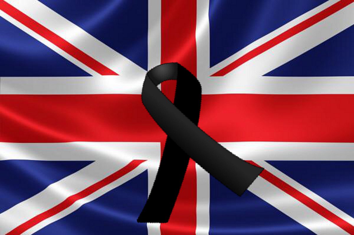 AyuntamientoVLL's tweet photo. Vaya nuestra solidaridad con las víctimas del atentado terrorista en #Manchester, y nuestro cariño con toda la ciudadanía británica 🇬🇧 https://t.co/N2zB1eW7oA