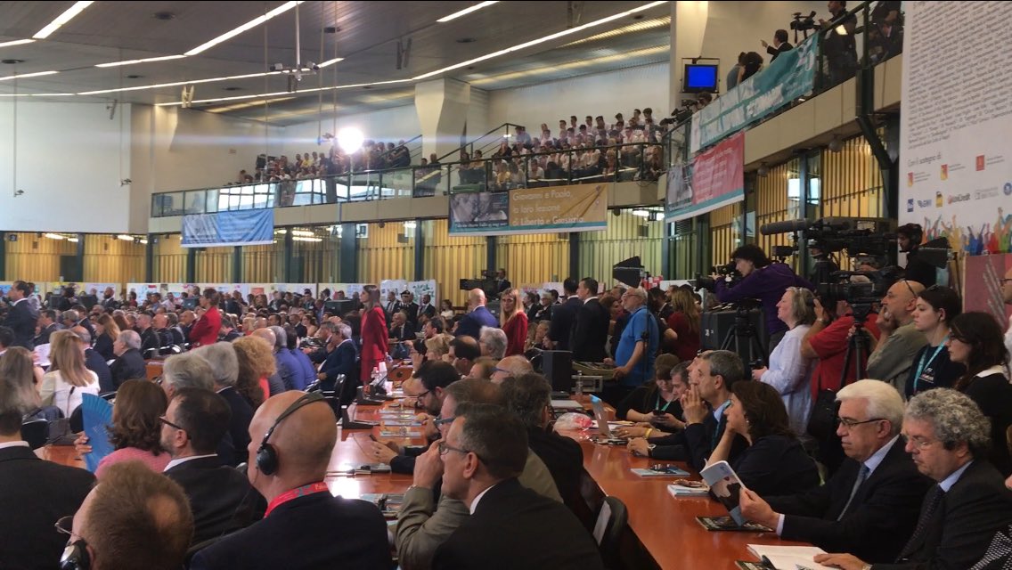 First Social Life tweet media