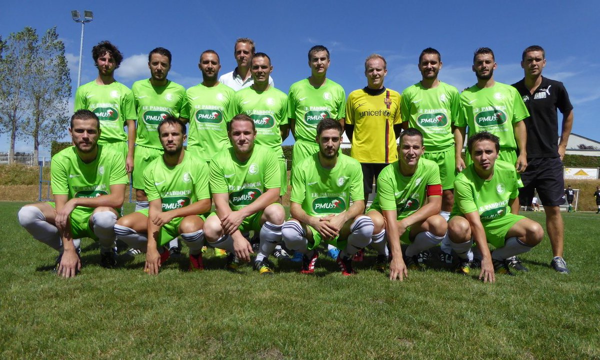 passionsports49's tweet photo. PH : #Cantenay a fini la saison en roue libre et par une lourde défaite face à @EtoileClisson (1-11). @LigueFootLFPL
https://t.co/p0cLylHX3Q https://t.co/1kFX99itMx