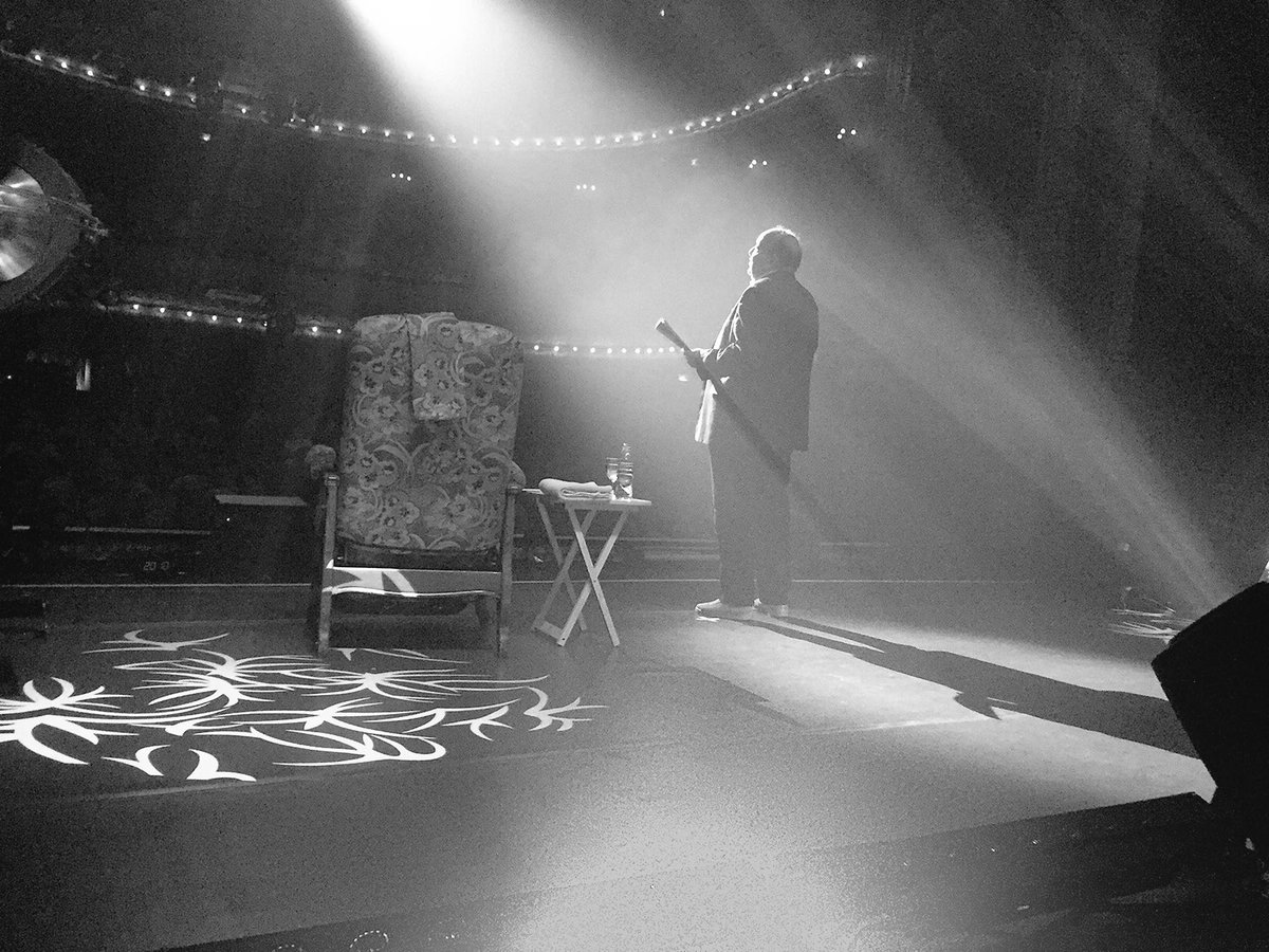 BernardMabille's tweet photo. Merci le @ThAntoineOff pour cette formidable soirée 🙏 On s'y retrouve le 19 juin pour la dernière à Paris ! #bmdltap https://t.co/a37FPVfluJ