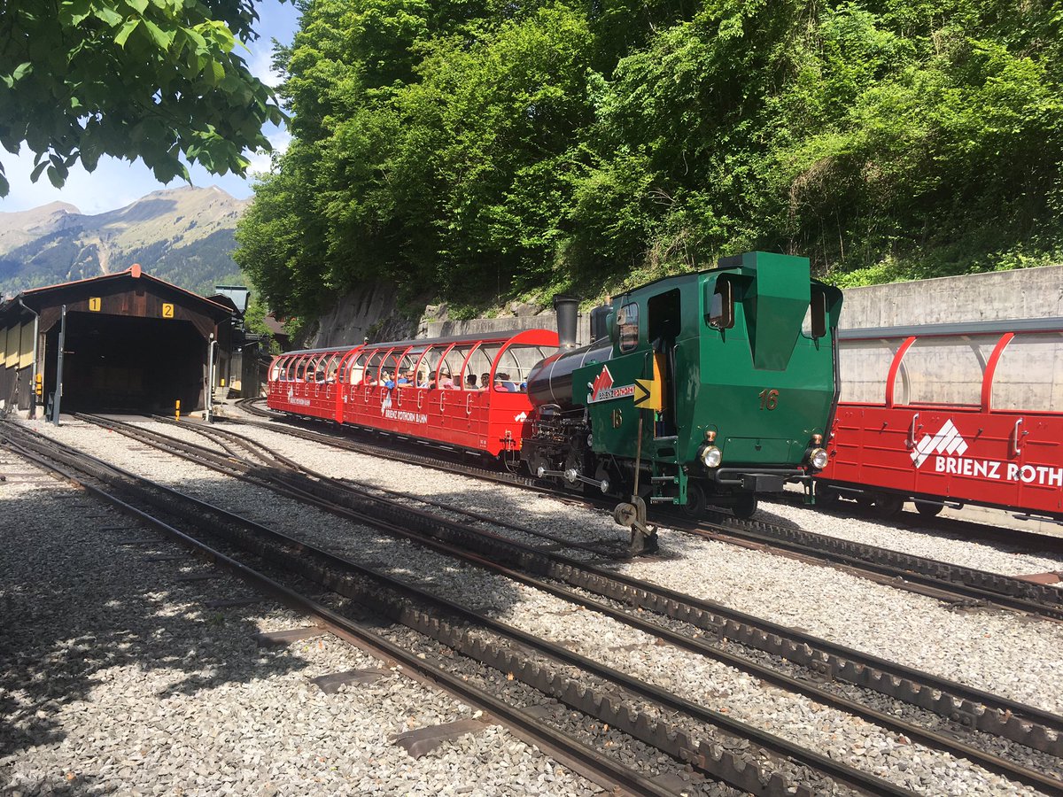 Welch Glück, jetzt auf die Planalp zu dampfen!