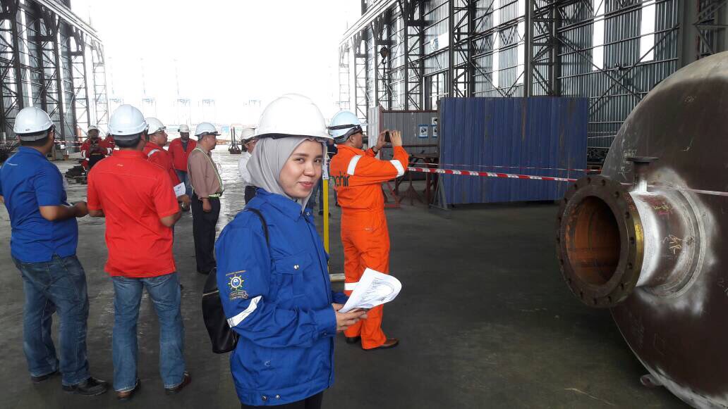 OshUnisel's tweet photo. Walkabout, hazard hunt. Izzati in blue jacket (EPOMS). #oshunisel #epoms https://t.co/YAxDaO9PfC