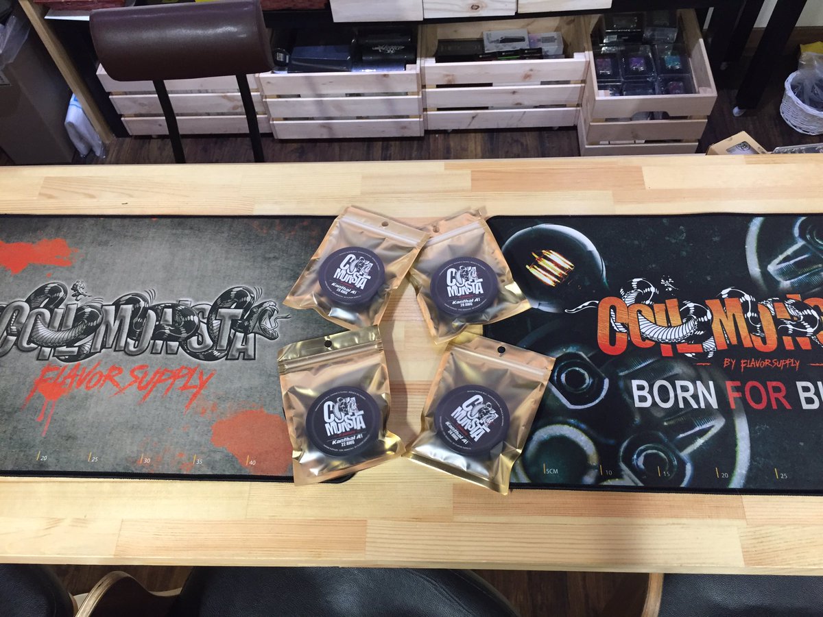 Vape Lounge 遊人 Coil Monstaビルドマットをカウンターに設置しました カウンターでのビルドの時お使いください O O 当店はka1 22g 28g Ss26g 28g Ni80 24g 28gを取り扱っています Thanks To Coil Monsta T Co Lpksc6c0qz Vape Lounge 遊人 Coil Monstaビルドマットをカウンターに設置しました カウンターでのビルドの時お使いください O O 当店はka1 22g 28g Ss26g 28g Ni80 24g 28gを取り扱っています Thanks To Coil Monsta T Co Lpksc6c0qz