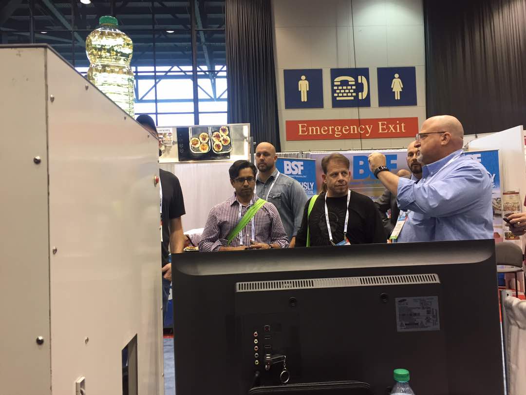 Mukunda_Foods's tweet photo. Launching Doughbot in the US! 
#chicago #NRAShow17 #US #Doughbot #kitchen #robotics https://t.co/DjHIrnZeOo