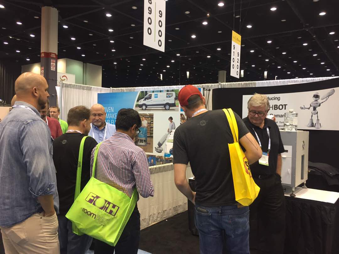 Mukunda_Foods's tweet photo. Launching Doughbot in the US! 
#chicago #NRAShow17 #US #Doughbot #kitchen #robotics https://t.co/DjHIrnZeOo