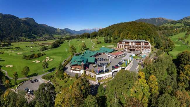 GolfingExp's tweet photo. Au cœur même du célèbre club de golf d'#Eichenheim en #Autriche, découvrez le @GrandTirolia: https://t.co/VnoSqcqohF
#golf #golfautriche https://t.co/RFTnWkMtu7