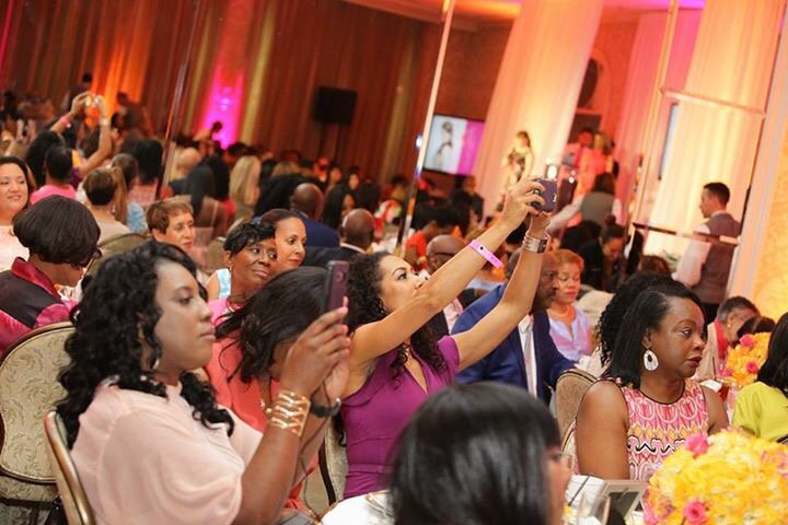 ArevaMartin's tweet photo. Thank you to everyone that helped us sell out #PinkPump2017 #autism #CampJPAC https://t.co/hM6RE3e8oY