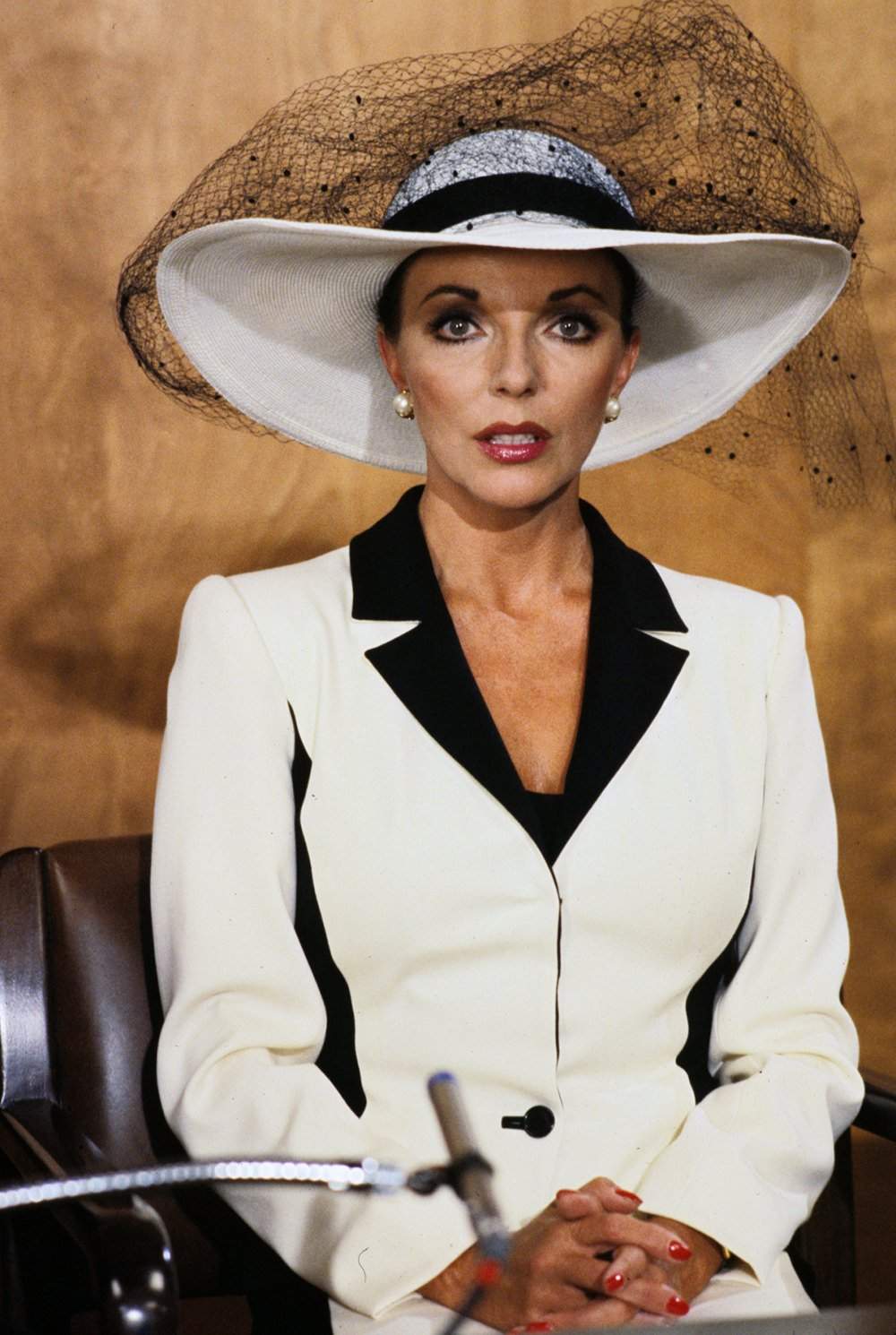 Happy Birthday to Joan Collins who turns 84 today! 