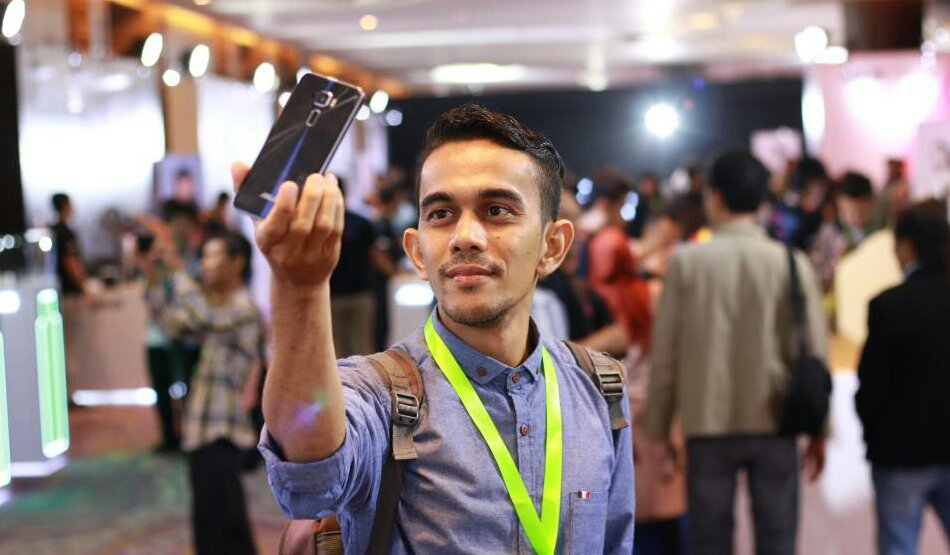 bairuindra's tweet photo. ZenFinity 2017 dan Warna-warni Brand Ambassador https://t.co/rgx3xucwJC #ZenFinity2017 #ZenFinity #ZenFoneLIveID #ZenFoneZoom_ID https://t.co/cLGeOrTcGJ