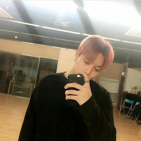 afos_th's tweet photo. 170426 #AKnow instagram
노곤 노곤...~💤💤
#도상승 #상승 #에이노 https://t.co/bypLTNFEKa