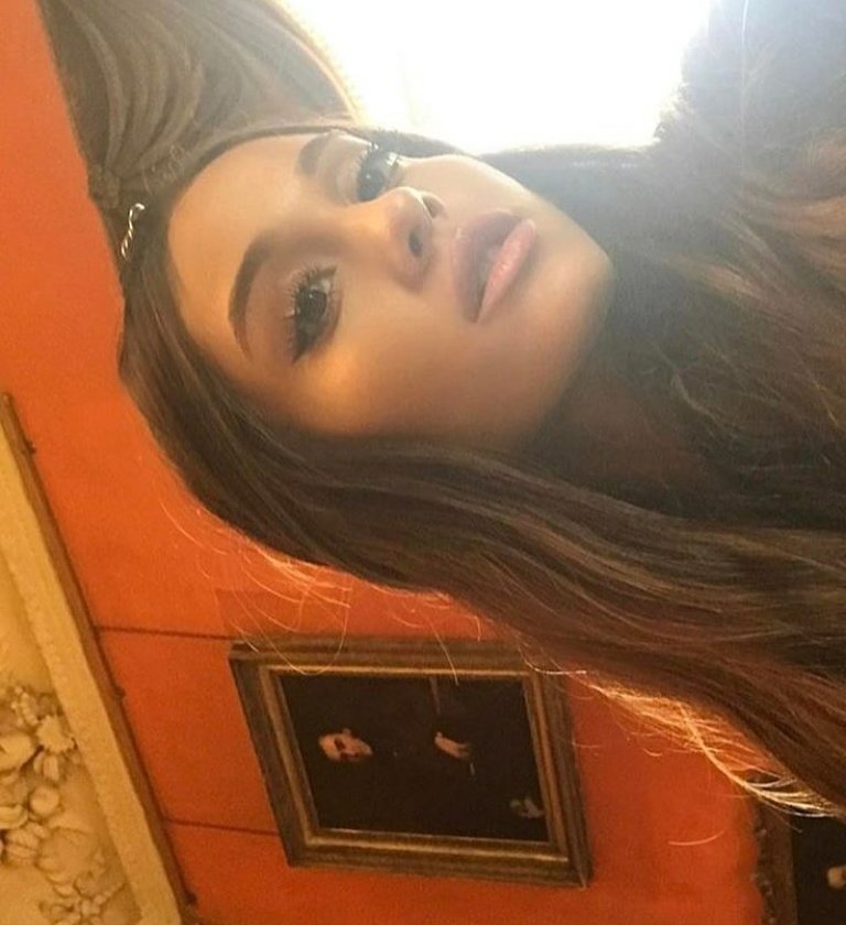 ShannonCarpent1's tweet photo. I'll always be here for Ariana and the fans as well. I love you Ariana #PrayForArianators #prayersforManchester https://t.co/8KuvCMbb8M