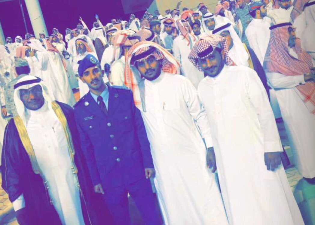 1nlLv's tweet photo. ابارك لاخي الملازم/ تركي الغامدي  تخرجه من كلية الملك عبد العزيز الحربيه واسال له التوفيق في حياته العمليه مبروك❤️ https://t.co/f3vVgMTBEv