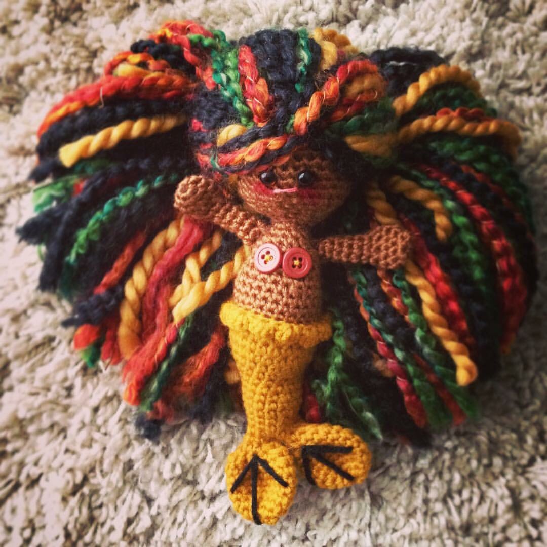 GitanaCaliente's tweet photo. Life is better as a mermaid. #mermay #MerMaychallenge #mermay2017 #mermaid #crochet #craft https://t.co/ni2v3YUsQl