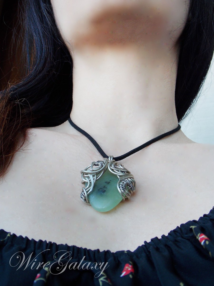copper_amulet's tweet photo. https://t.co/8OivqwN5c8 #wirependant #Yoga #Jade #etsylent #etsyseller #Jewelry #amulet #OOAK #Magicgift #gift #wrapped #wirejewelry #boho https://t.co/7z2L2aGmuF