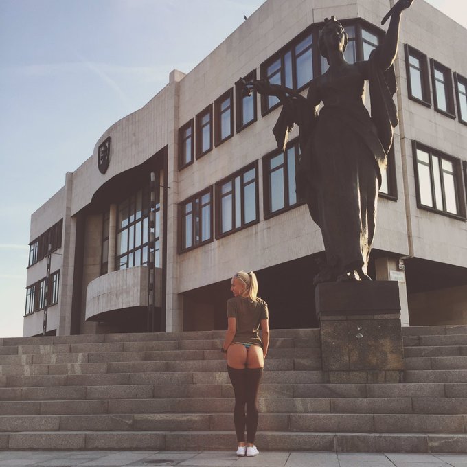 Slovak Parlament visit.. 🙂@slovakrepublic @SlovakiaMFA @SLOVAKIAinEU #slovenskyparlament #Slovakia #Sightseeing<a class="tags" target="_blank" title="On Twitter" href="/?out=eyJ0eXAiOiJKV1QiLCJhbGciOiJIUzUxMiJ9.eyJpYXQiOjE3MjExNzU1OTEsImlzcyI6InR3cG9ybnN0YXJzLmNvbSIsIm5iZiI6MTcyMTE3NTU5MSwiZXhwIjoxNzUyNzExNTkxLCJyZWRpcmVjdF91cmwiOiJodHRwczovL3R3aXR0ZXIuY29tL3Nsb3Zha3JlcHVibGljIn0.tMdoiQ-Xg4HRBcBLMiOkFEAv_kA26leNIy_yLPtAYV9d_KW_4EwShmHAyqjfC9_-7siGSf3SY4Ku5oT-Iiq6ag">@slovakrepublic</a><a class="tags" target="_blank" title="On Twitter" href="/?out=eyJ0eXAiOiJKV1QiLCJhbGciOiJIUzUxMiJ9.eyJpYXQiOjE3MjExNzU1OTEsImlzcyI6InR3cG9ybnN0YXJzLmNvbSIsIm5iZiI6MTcyMTE3NTU5MSwiZXhwIjoxNzUyNzExNTkxLCJyZWRpcmVjdF91cmwiOiJodHRwczovL3R3aXR0ZXIuY29tL1Nsb3Zha2lhTUZBIn0.FtH-otnuCNrpizazrSsPFzclvG7U8I2rygVk9MFQHLCAwVEdqzyYdgSXCUIj1P7IJb94xMO0__gSjYl8CG7eiw">@SlovakiaMFA</a><a href="/tag/ass"class="tags"><span>#ass</span></a><a href="/tag/sightseeing"class="tags"><span>#sightseeing</span></a><a href="/tag/slovakia"class="tags"><span>#slovakia</span></a><a href="/tag/nakedbutt"class="tags"><span>#nakedbutt</span></a><a href="/tag/slove"class="tags"><span>#slove</span></a>