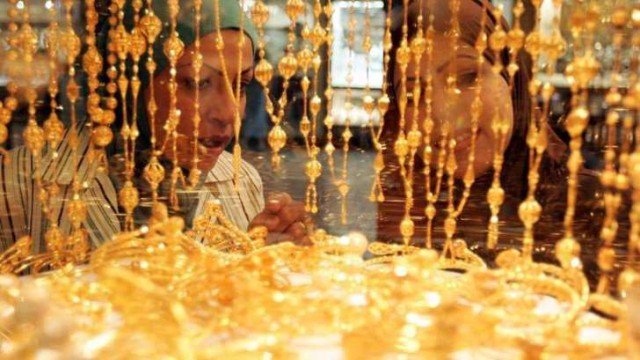 maydan_qatar's tweet photo. Gold prices falls 
#Qatar #Maydan_Qatar #News #Gold_prices #Business_and_Money #Marketing
https://t.co/4K2scdagLv https://t.co/RuWeykgLk1