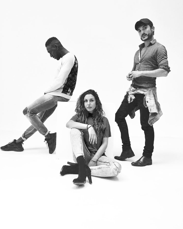 SoleneLevezo's tweet photo. 3 // @mstudio @guillaumemalheiro @ralphbeaubrun #crew #band #loveislove https://t.co/tTxN34WuFX