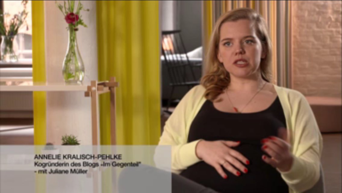 Wir haben <a href="/ARTEde/">ARTE</a> ein Interview über Liebe in Zeiten von Dating Apps &amp; Fast Food Sex gegeben. Inkl. Gesichtsklaus! ->bit.ly/2q5R9CL