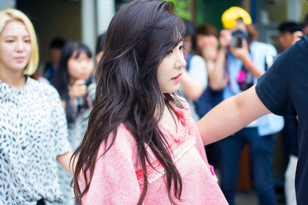 onyourjane's tweet photo. ชอบเวลาเธอเป็นร่างมิยองมากเลย แต่เป็นร่างไหนก็ชอบ ขนาดเราไม่ชอบสีชมพู แต่เธอชอบ เรายังชอบเลย (/ω＼) https://t.co/B1lgAnZ4FF