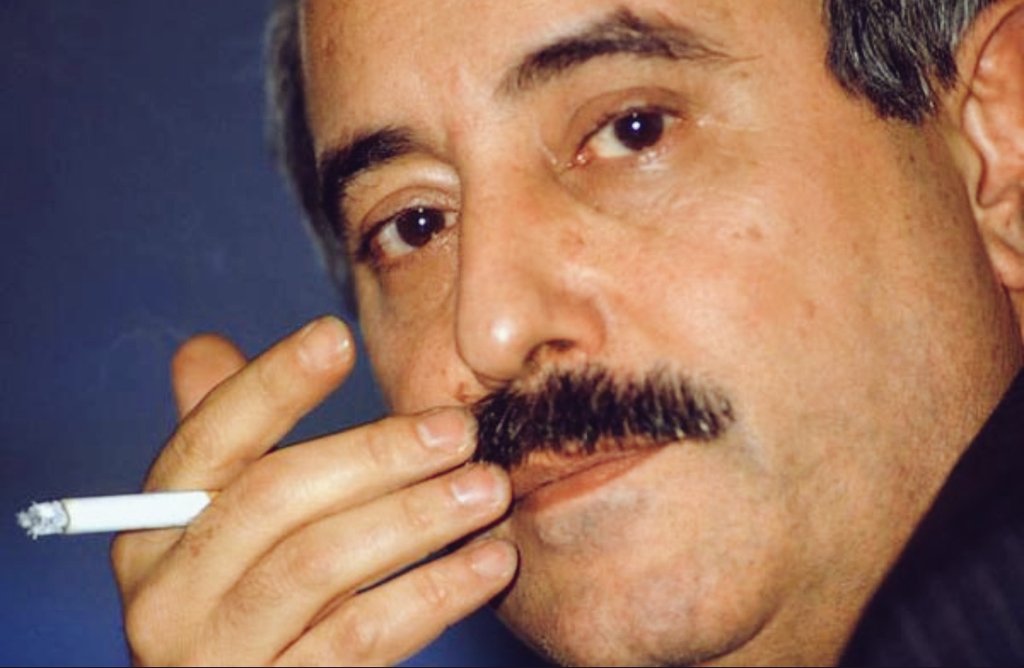 SpecchiaNB's tweet photo. C'è un'Italia migliore che nonostante sia stata uccisa riesce ad insegnare ancora. #Falcone https://t.co/6fUxwop8zM
