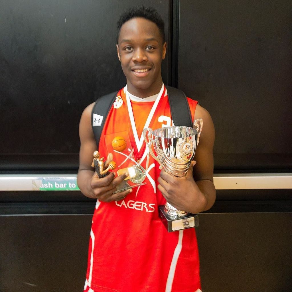 CrawleyCagers's tweet photo. Colin Luzinda (@no_pro11em) is officially the most decorated player in Crawley basketball history! Nobody has achi… https://t.co/G5vLEgetnS https://t.co/a1MGF1zbfb