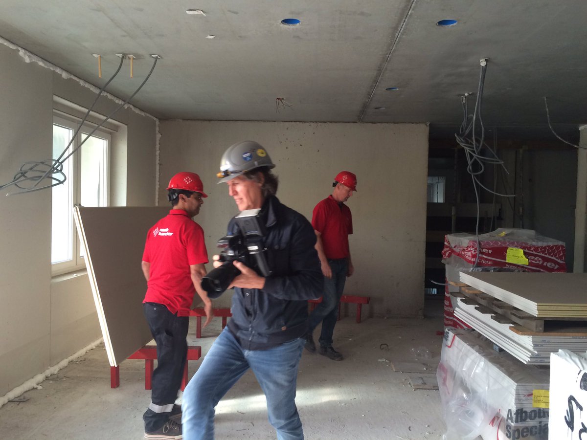 Raab_Karcher's tweet photo. #Leanworks in actie tijdens fotoshoot in Spijkenisse #hetdorp2.0 https://t.co/e4WRAwMxpK