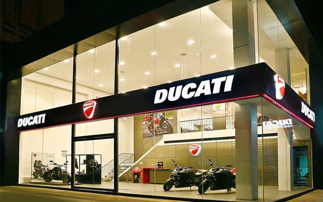 IndiaToday's tweet photo. Ducati has opened a new dealership and service facility in Kochi
https://t.co/y7WlfdWGso https://t.co/ljIQs1W8pn
