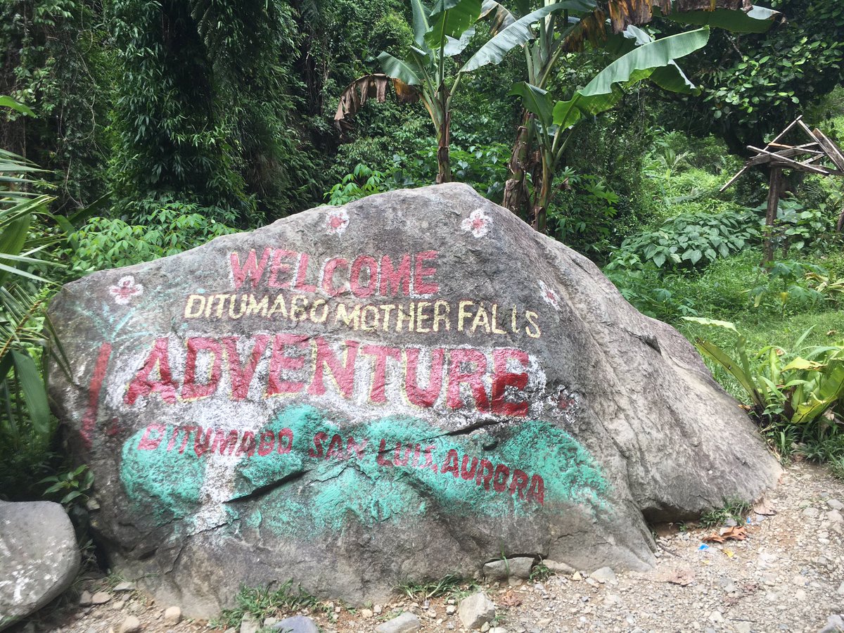 nakngtweeting's tweet photo. Trek to the Mother Fall. #WhenInAurora https://t.co/oeC29rpaDl
