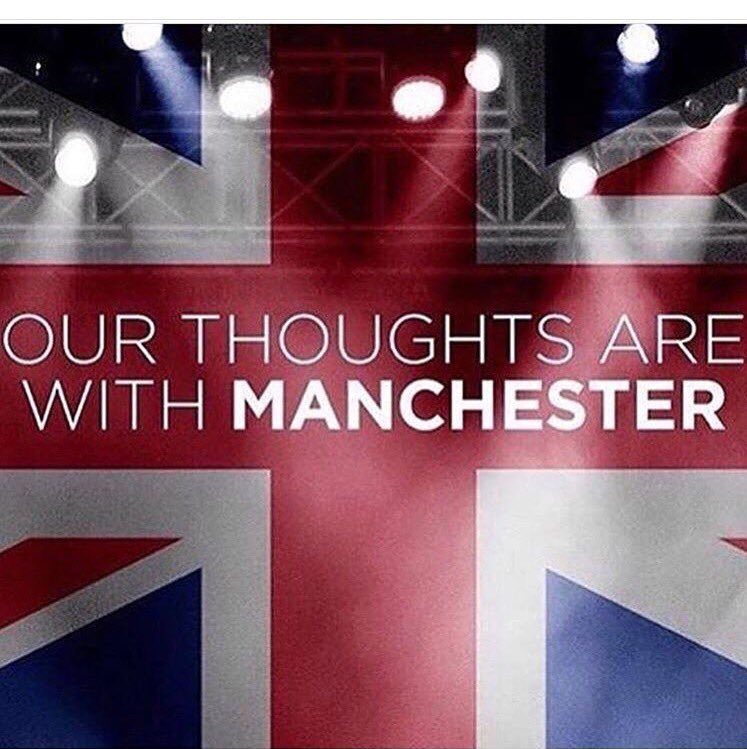 CreateALook's tweet image. My heart breaks for Manchester. #Manchester #Nowords 💔🌎