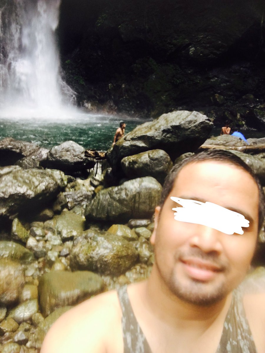 nakngtweeting's tweet photo. The Mother Fall. #WhenInAurora https://t.co/hGkaPQ3NCt