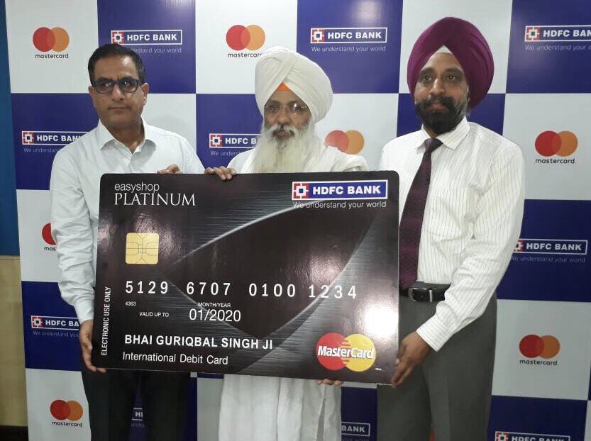 HDFCBankNews's tweet photo. .@HDFC_Bank &amp; @Mastercard announce Bhai Guriqbal Singh, regional #winner of their #CelebrateHERoes campaign. #Amritsar https://t.co/LCWVLJ1msp