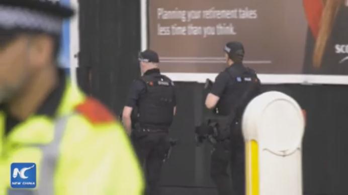 Chinese people stand firmly with British people at this difficult time: President #XiJinping in a condolence message xhne.ws/crds7