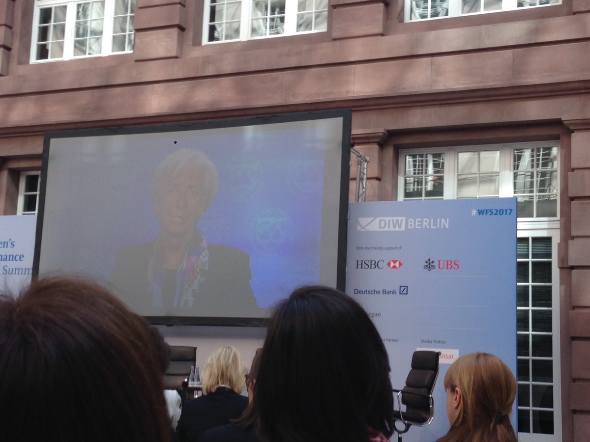 KathrinWolffSCh's tweet photo. C. Lagarde DIW Women's Finance Summit. Higher profits #WFS2017 #futureworktalks #ubswmmarketing https://t.co/D6v4iOQJMs