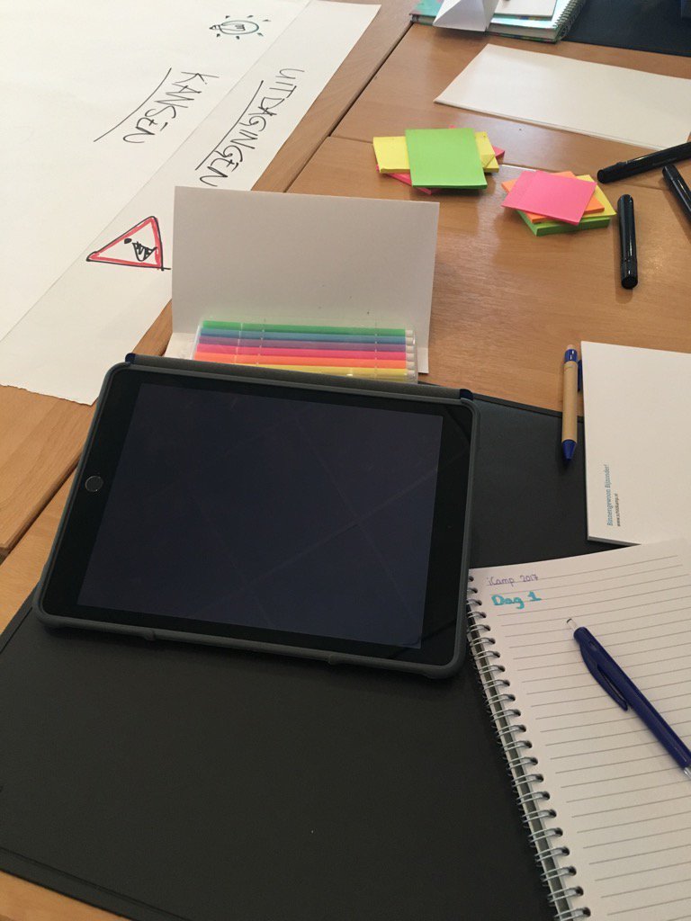 MmeVanOlmen's tweet photo. En we zijn los! #iCamp @See_Genius https://t.co/6pAGIWBQDH