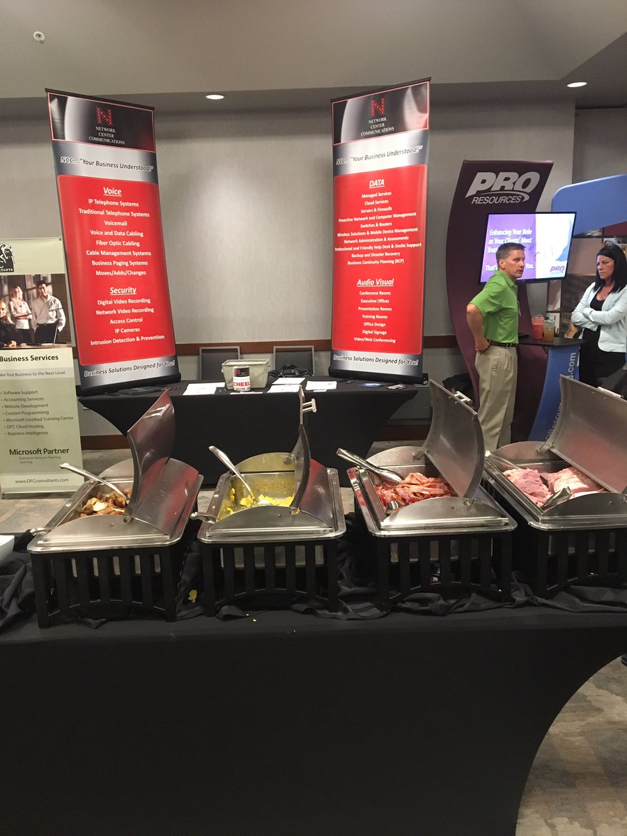 NCComm's tweet photo. #ndmgmt17  Breakfast is the most important meal of the day, so is winning Scheels gift cards when you sign up at the NCC booth #tasty https://t.co/xyCH7ZhCJY