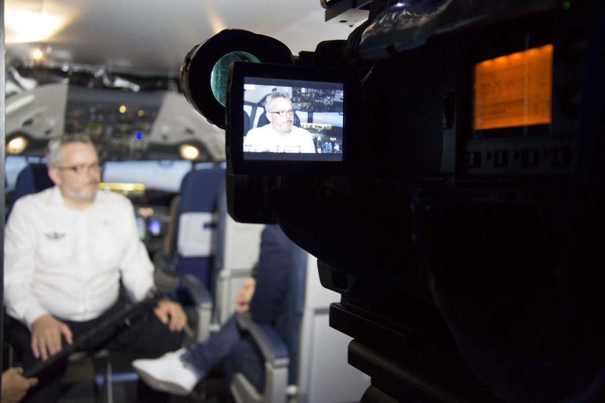 BrusselsFSim's tweet photo. Thanks @RTBF for dropping by #BFSim today ! Check out their report abt #Ryanair's new take-off strategy this Wed. at 1 pm #rtbf #Zaventem https://t.co/54ygICavVn