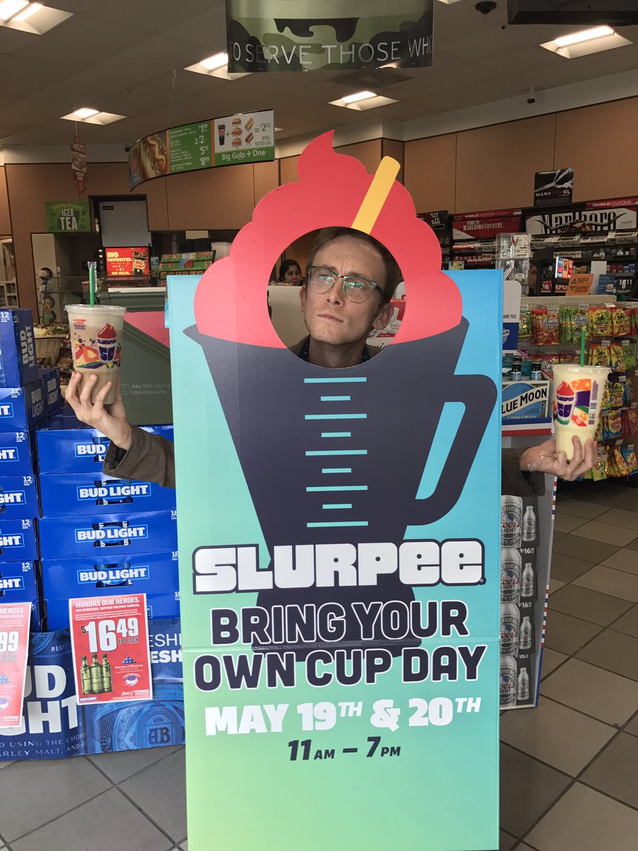 TxChrisHealth's tweet photo. #slurpee #diabetic #selfie https://t.co/J65qnu5Mew