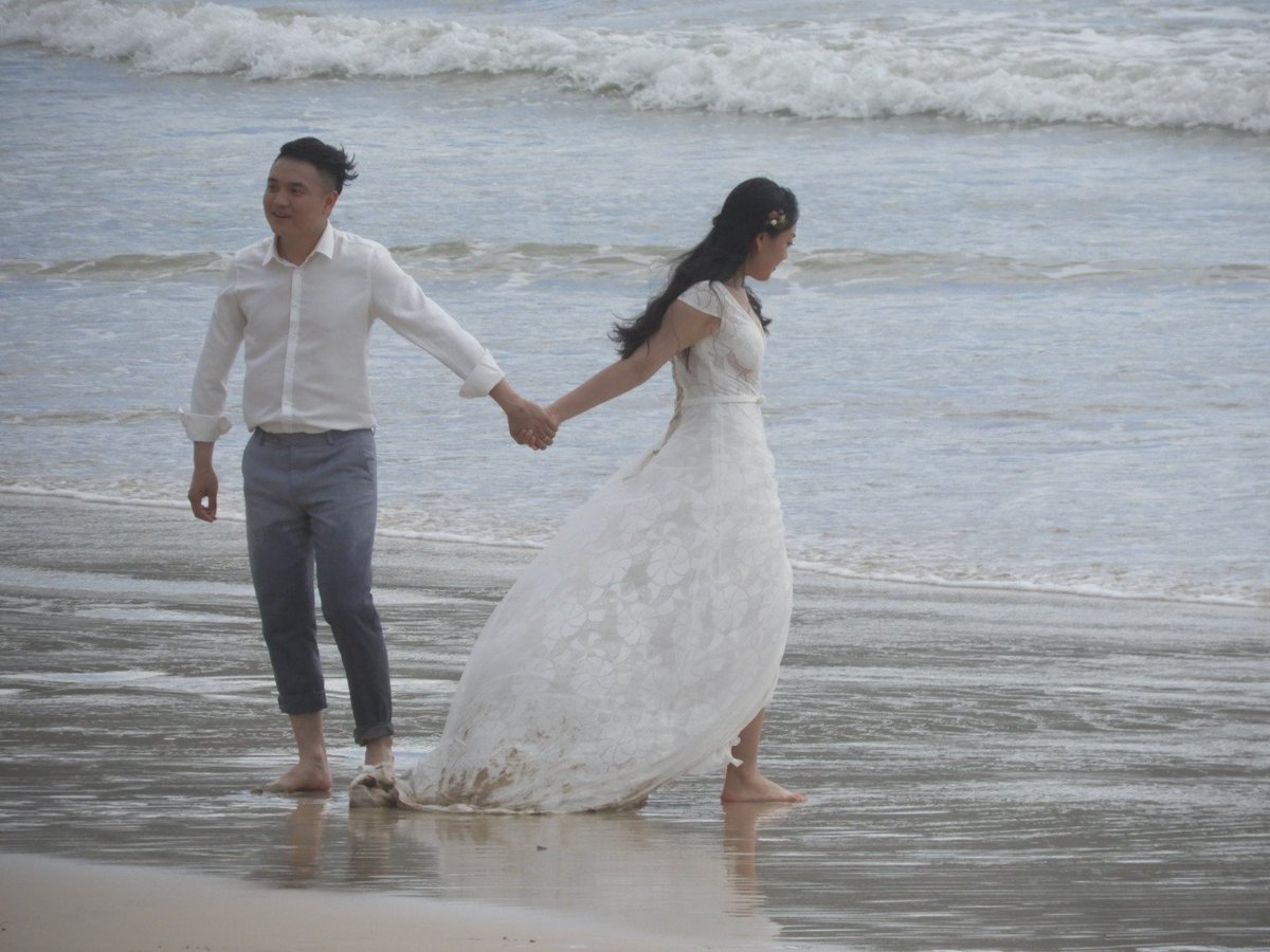 ForciPafo's tweet photo. Happy #weddingday #thailand #kamala #beach #threecouples #sun #clouds #sea #wind #waves #China #Phuket https://t.co/Wjkmfs8wE9