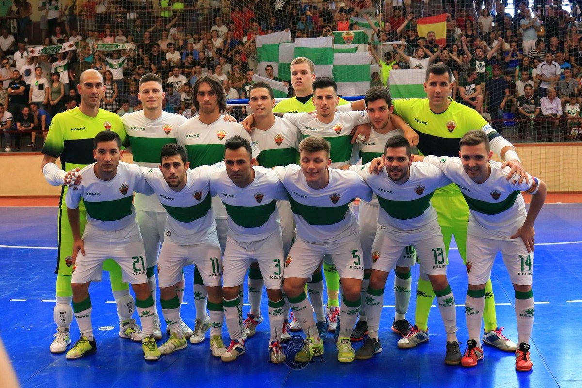 oscar11ruiz's tweet photo. Reiremos, lloraremos y disfrutaremos juntos. Os debemos una, Gracias por tanto afición. https://t.co/uSFSzK9NQg