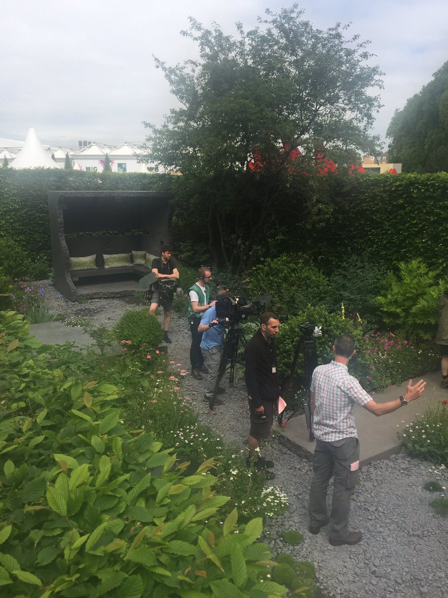 Visiting <a href="/MaggiesCentres/">Maggie's Centres</a> garden #ChelseaFlowerShow2017 #ChelseaFlowerShow <a href="/maggiesyorks/">Maggie's Yorkshire</a>