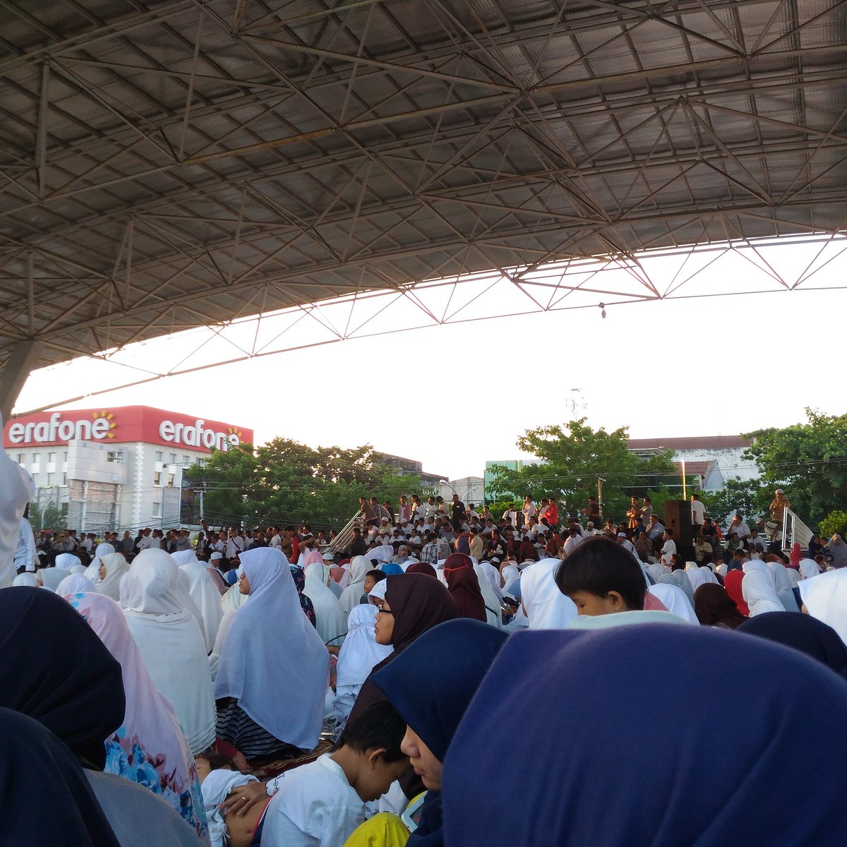 LDKGamais_PKM's tweet photo. Tabligh Akbar Menyambut Ramadhan 1438 H

Bersama Ust. H. M. ANIS MATTA, Lc.

#tarhib #ramadhan #1438 #LDKGamaisPKM #TimCreativeSyiar #2017 https://t.co/QKsMUijL6E