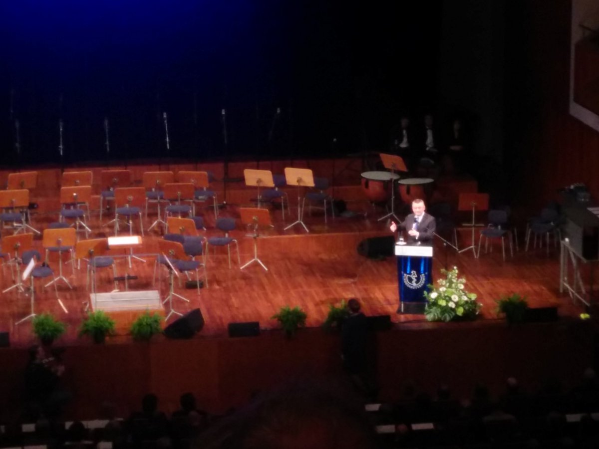 JADE (@jade_germany) on Twitter photo Der Bundesgesundheitsminister Hermann <a href="/groehe/">Hermann Gröhe</a> eröffnet den 120. #daet17 in Freiburg und spricht über nationale & globale Gesundheitspolitik. Der Bundesgesundheitsminister Hermann <a href="/groehe/">Hermann Gröhe</a> eröffnet den 120. #daet17 in Freiburg und spricht über nationale & globale Gesundheitspolitik.