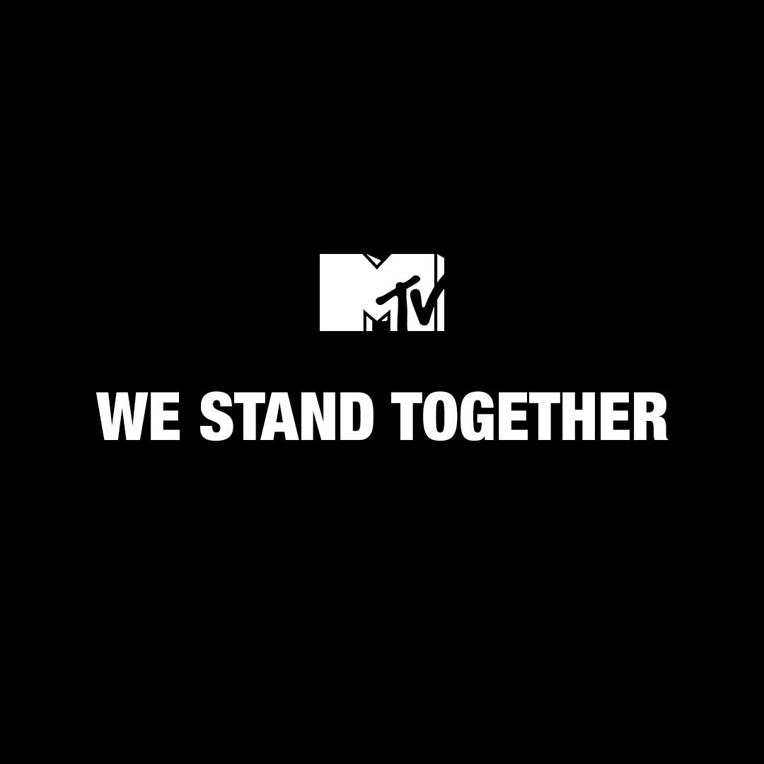 MTVUK's tweet photo. .@ArianaGrande sending love to you, your fans &amp; all affected by this
tragedy. Your music encourages love &amp; acceptance and we stand with you https://t.co/pDfSmwI9D8