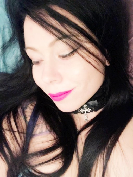 GwenSanders02’s pics and videos